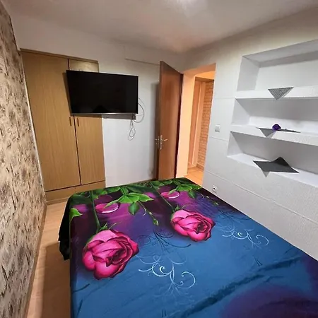 Holiday home Sebastian House *